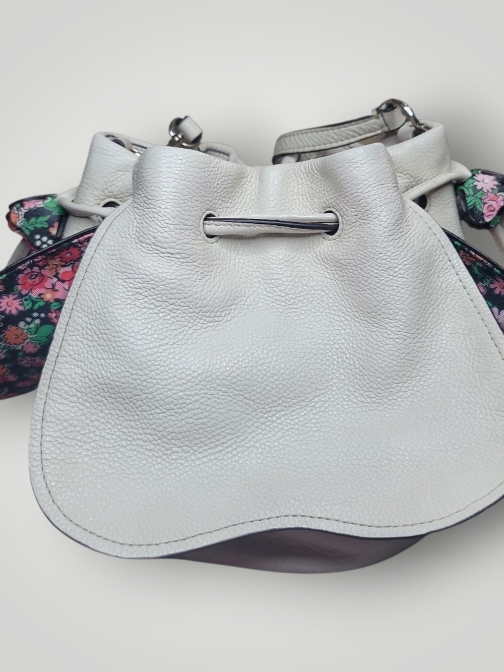COACH Tea Rose Leather Drawstring Limited Edition Bucket Bag Good Condition 2016 - Picture 4 of 12